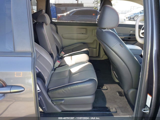 KIA SEDONA LX 2017 KNDMB5C14H6326146 Image 8