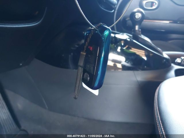 KNDJX3AA2J7529905 KIA Soul !