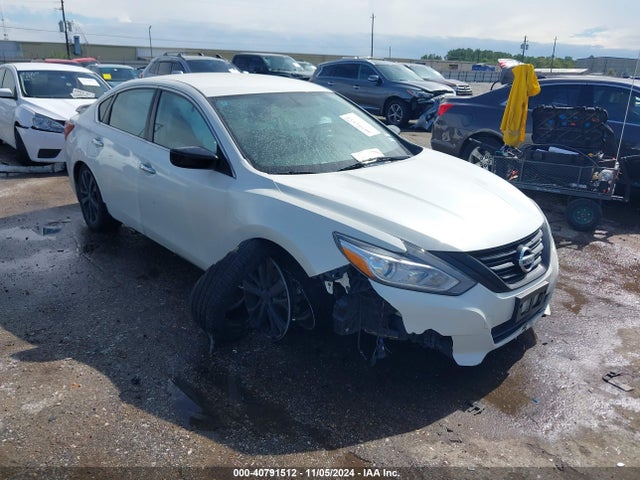 2018 1N4AL3AP9JC245149 main image