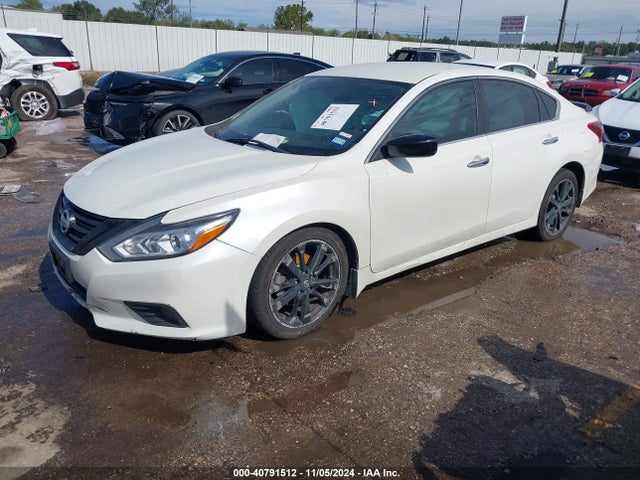 Nissan Altima 2.5 Sr 2018 1N4AL3AP9JC245149 Image 2