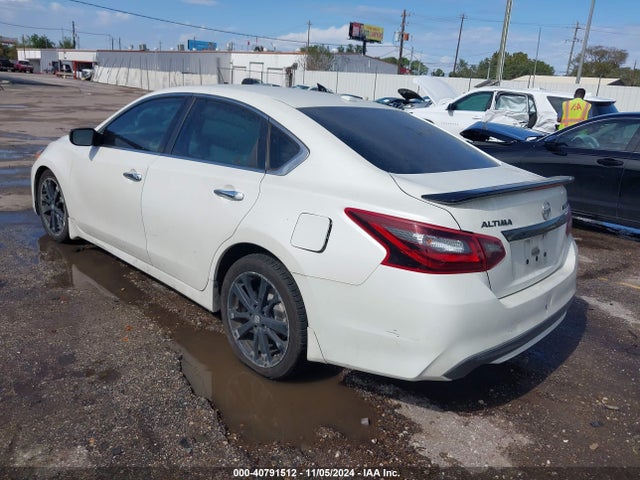 Nissan Altima 2.5 Sr 2018 1N4AL3AP9JC245149 Image 3