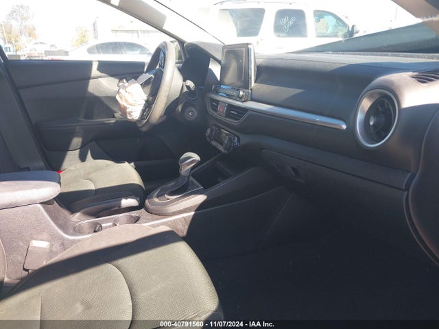 3KPF24AD4KE073962 KIA FORTE FE