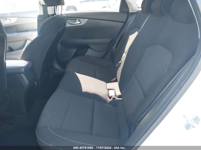 3KPF24AD4KE073962 KIA FORTE FE