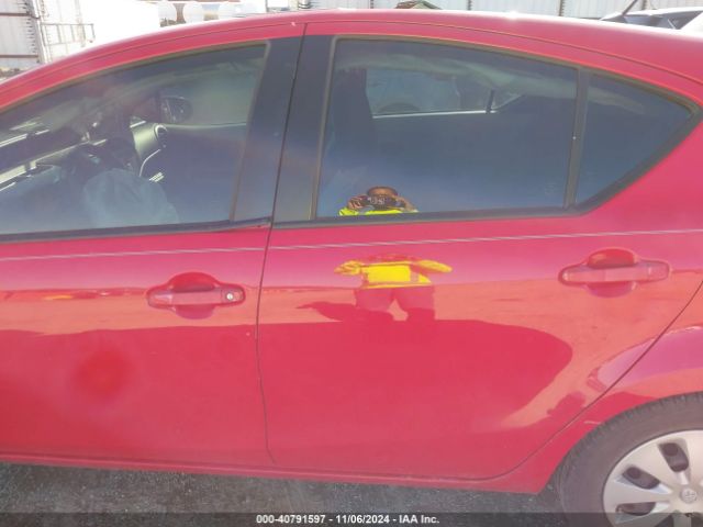 JTDKDTB34E1567920 Toyota Prius C One