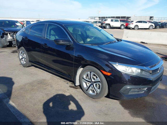 Honda Civic Lx 2018 2HGFC2F57JH505483 Image 1