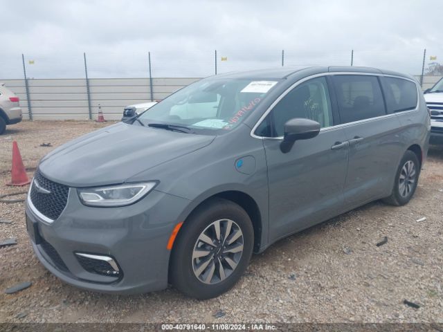 2C4RC1L7XPR562243 Chrysler Pacifica Hybrid Touring L