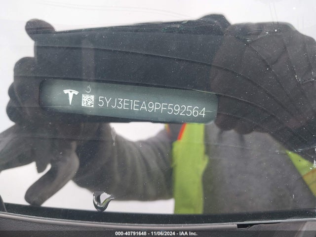 2023 TESLA MODEL 3 5YJ3E1EA9PF592564 Photo 8