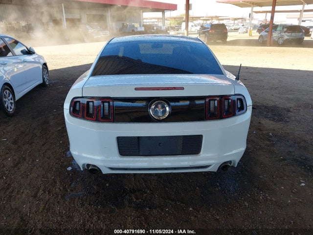 Ford Mustang V6 2014 1ZVBP8AM8E5306505 Image 16