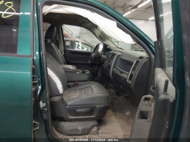 3C6RR7KG3LG204668 RAM 1500 Classic Tradesman  4x4 5'7 Box