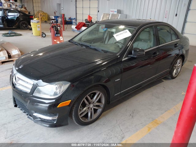 Aukcja sprzedaży 2012 Mercedes-benz C 250 Luxury/sport, vin: WDDGF4HB8CA609383, numer aukcji: 40791728