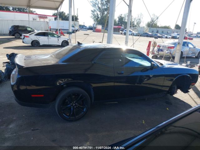 2C3CDZBT8JH318317 Dodge Challenger R/t