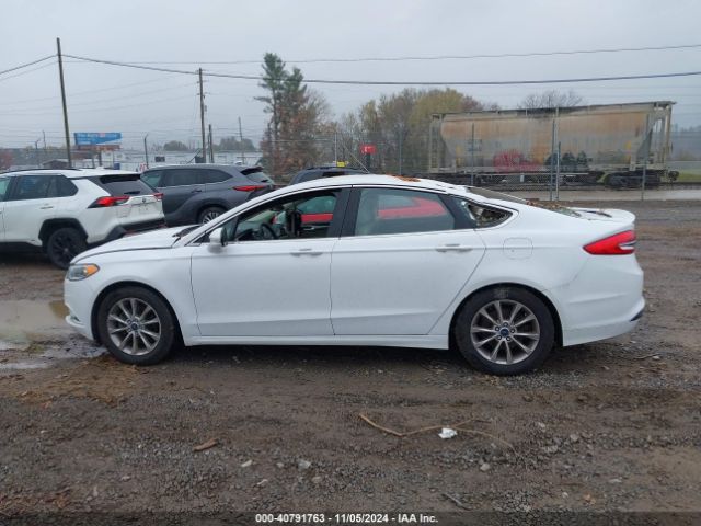 3FA6P0HD8HR132146 Ford FUSION SE