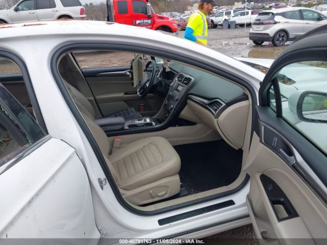 3FA6P0HD8HR132146 Ford FUSION SE