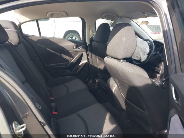 3MZBN1U76HM153950 Mazda Mazda3 Sport