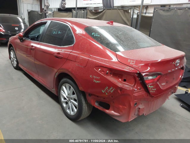 Toyota CAMRY LE 2024 4T1C11AK9RU228130 Image 3