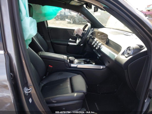 WDC4M4HB9LW009813 Mercedes-Benz Glb 250 4matic