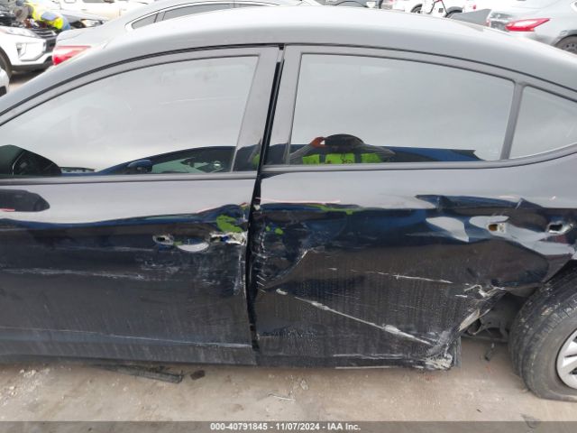 5NPD74LF4JH393462 Hyundai ELANTRA SE
