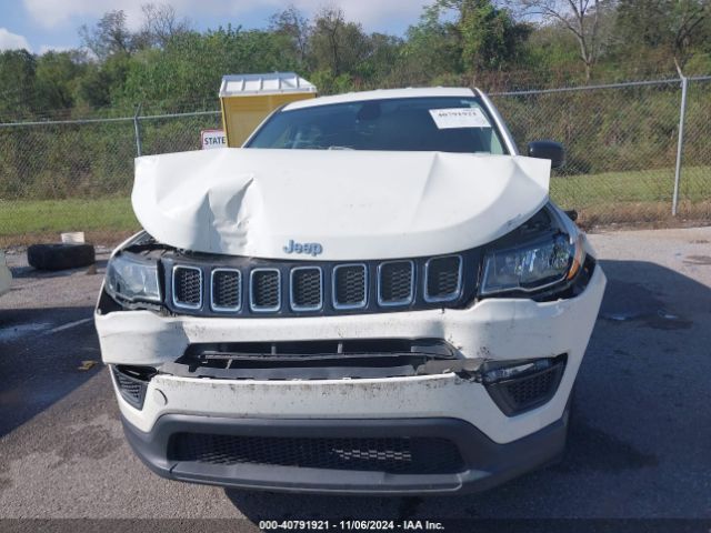 3C4NJCAB5JT263304 Jeep Compass Sport Fwd