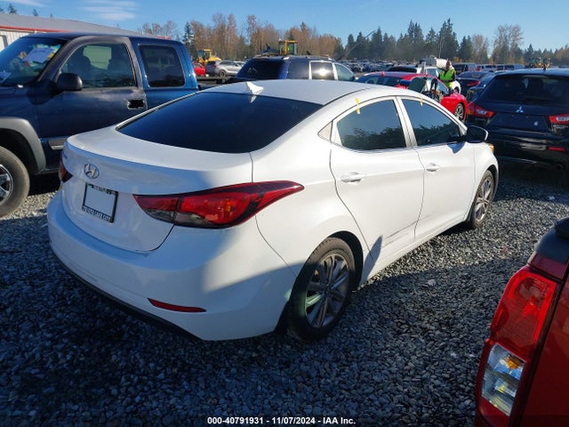 Hyundai ELANTRA SE 2015 5NPDH4AE3FH554348 Image 4