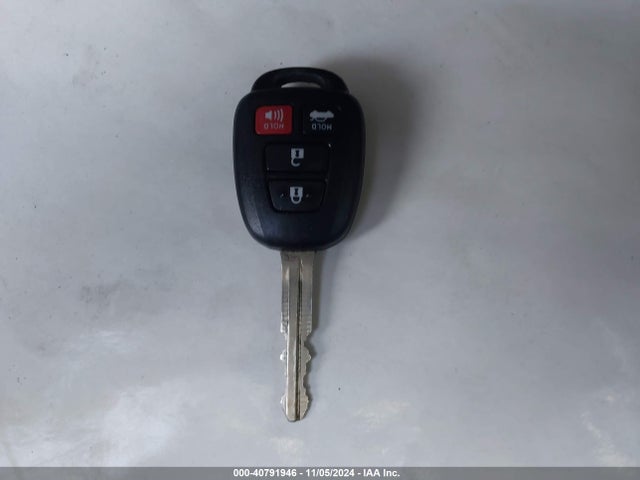 Toyota COROLLA SE 2018 5YFBURHE0JP777397 Image 11