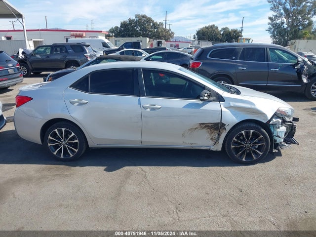 Toyota COROLLA SE 2018 5YFBURHE0JP777397 Image 14