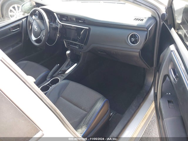 Toyota COROLLA SE 2018 5YFBURHE0JP777397 Image 5