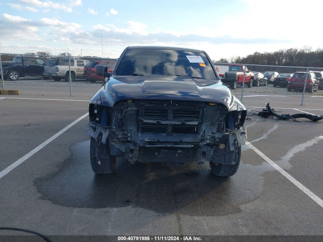 1C6RR7KT1JS112848 RAM 1500 Tradesman  4x4 5'7 Box
