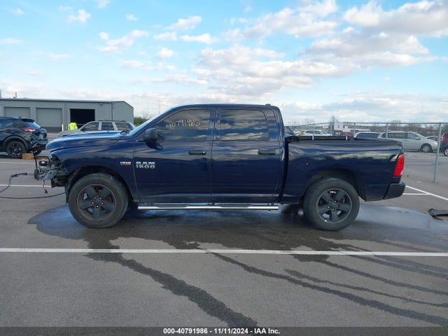 1C6RR7KT1JS112848 RAM 1500 Tradesman  4x4 5'7 Box