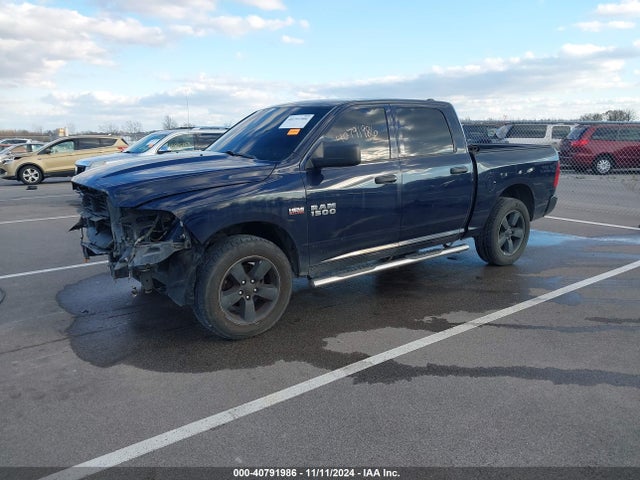 1C6RR7KT1JS112848 RAM 1500 Tradesman  4x4 5'7 Box