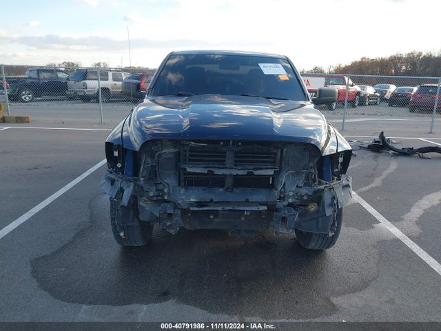 1C6RR7KT1JS112848 RAM 1500 Tradesman  4x4 5'7 Box