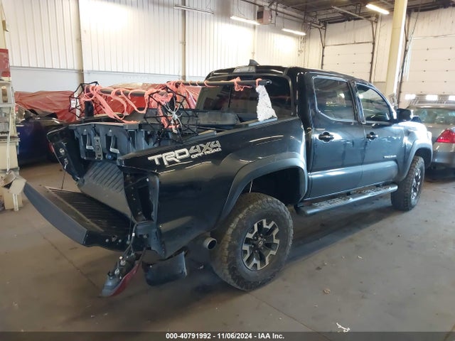 3TMCZ5AN8HM076391 Toyota Tacoma Trd Off Road