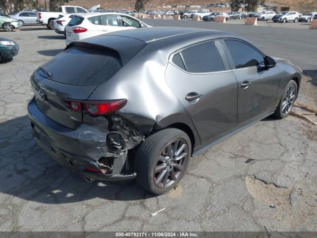 JM1BPALL9M1401286 Mazda Mazda3 Preferred