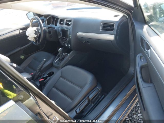 3VWDB7AJ9HM238429 Volkswagen Jetta 1.4t Se