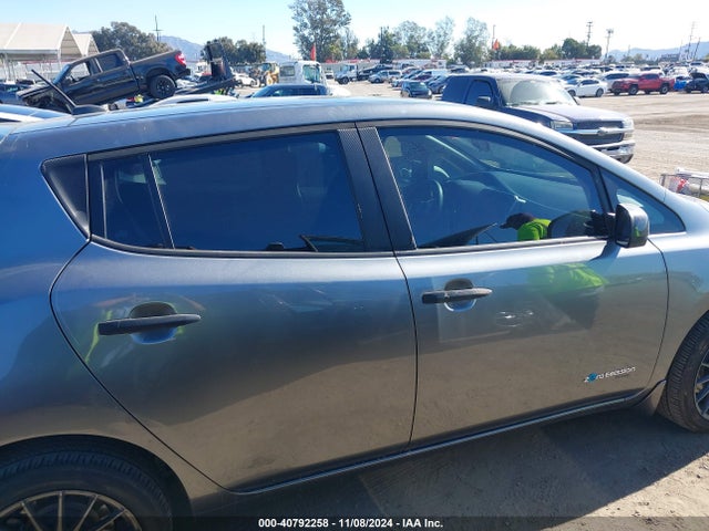 Nissan LEAF S 2015 1N4AZ0CPXFC329580 Image 14