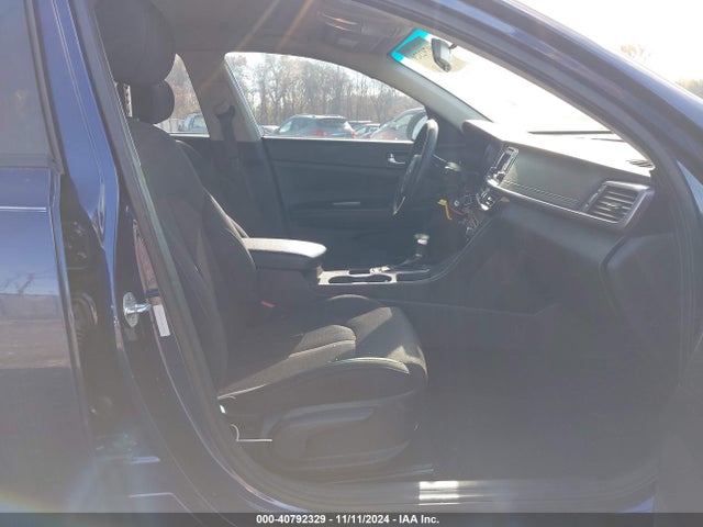 KIA Optima Lx 2017 5XXGT4L3XHG168340 Image 5