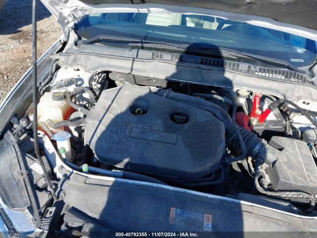 3FA6P0H96HR220320 Ford FUSION SE
