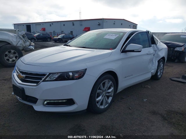 Chevrolet IMPALA 1LT 2018 2G1105S37J9111802 Image 2