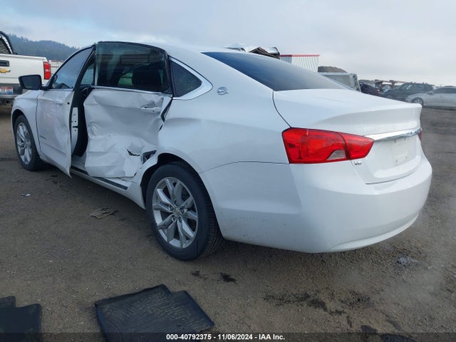 Chevrolet IMPALA 1LT 2018 2G1105S37J9111802 Image 3