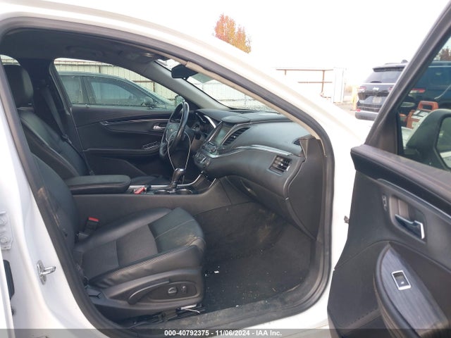 Chevrolet IMPALA 1LT 2018 2G1105S37J9111802 Image 5