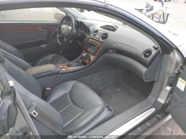 2004 MERCEDES-BENZ SL-CLASS WDBSK75F14F070309 Photo 4