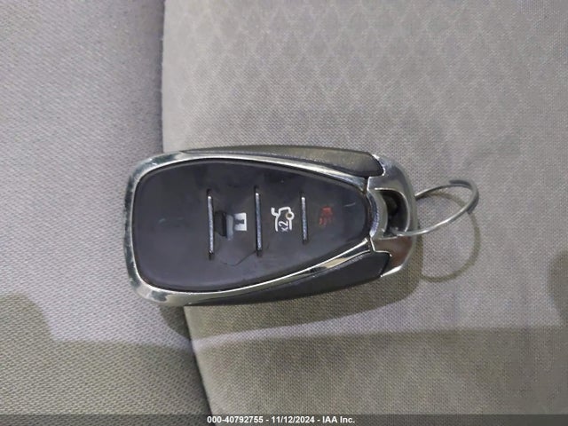 1G1ZC5ST8KF207635 Chevrolet Malibu 1fl