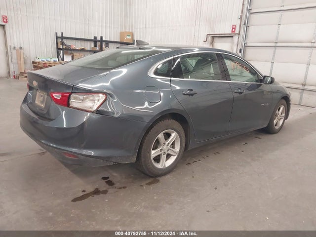 1G1ZC5ST8KF207635 Chevrolet Malibu 1fl