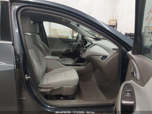 1G1ZC5ST8KF207635 Chevrolet Malibu 1fl