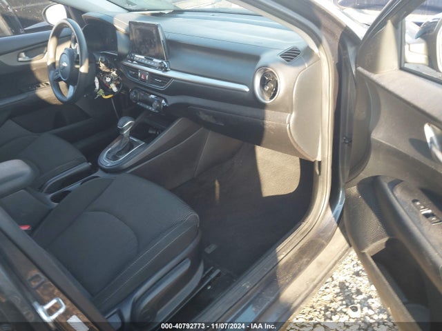 KIA Forte Lxs 2019 3KPF24AD9KE106759 Image 5