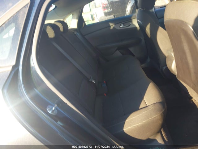 KIA Forte Lxs 2019 3KPF24AD9KE106759 Image 8