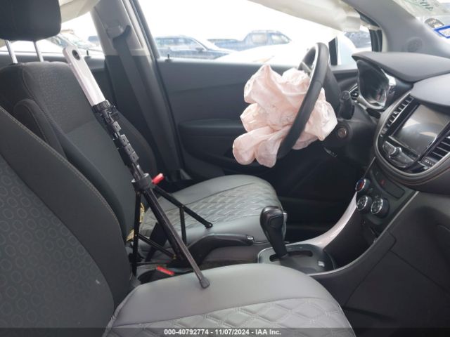 3GNCJKSB4LL197421 Chevrolet Trax Fwd Ls