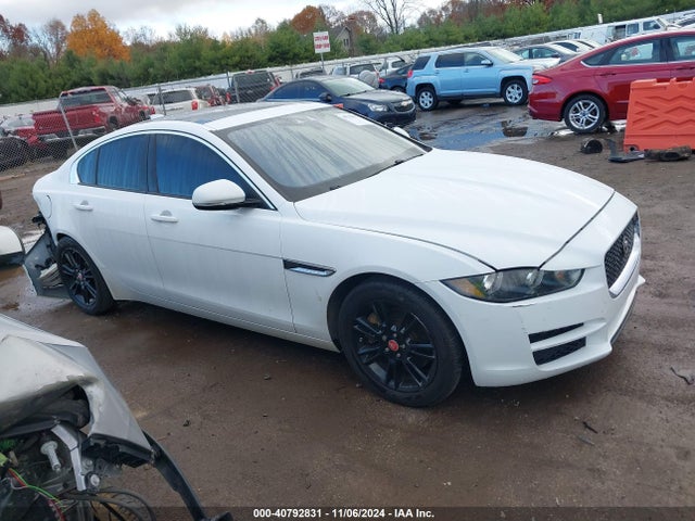 Jaguar Xe 25t Premium 2017 SAJAD4BG5HA951778 Image 13