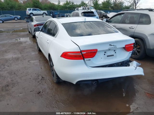 2017 JAGUAR XE SAJAD4BG5HA951778 Photo 2