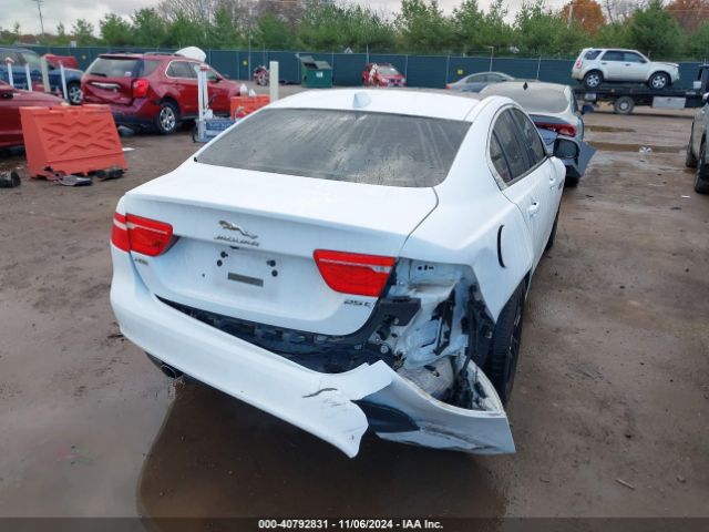 2017 JAGUAR XE SAJAD4BG5HA951778 Photo 3