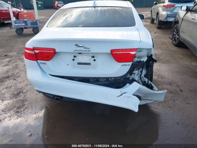 2017 JAGUAR XE SAJAD4BG5HA951778 Photo 5